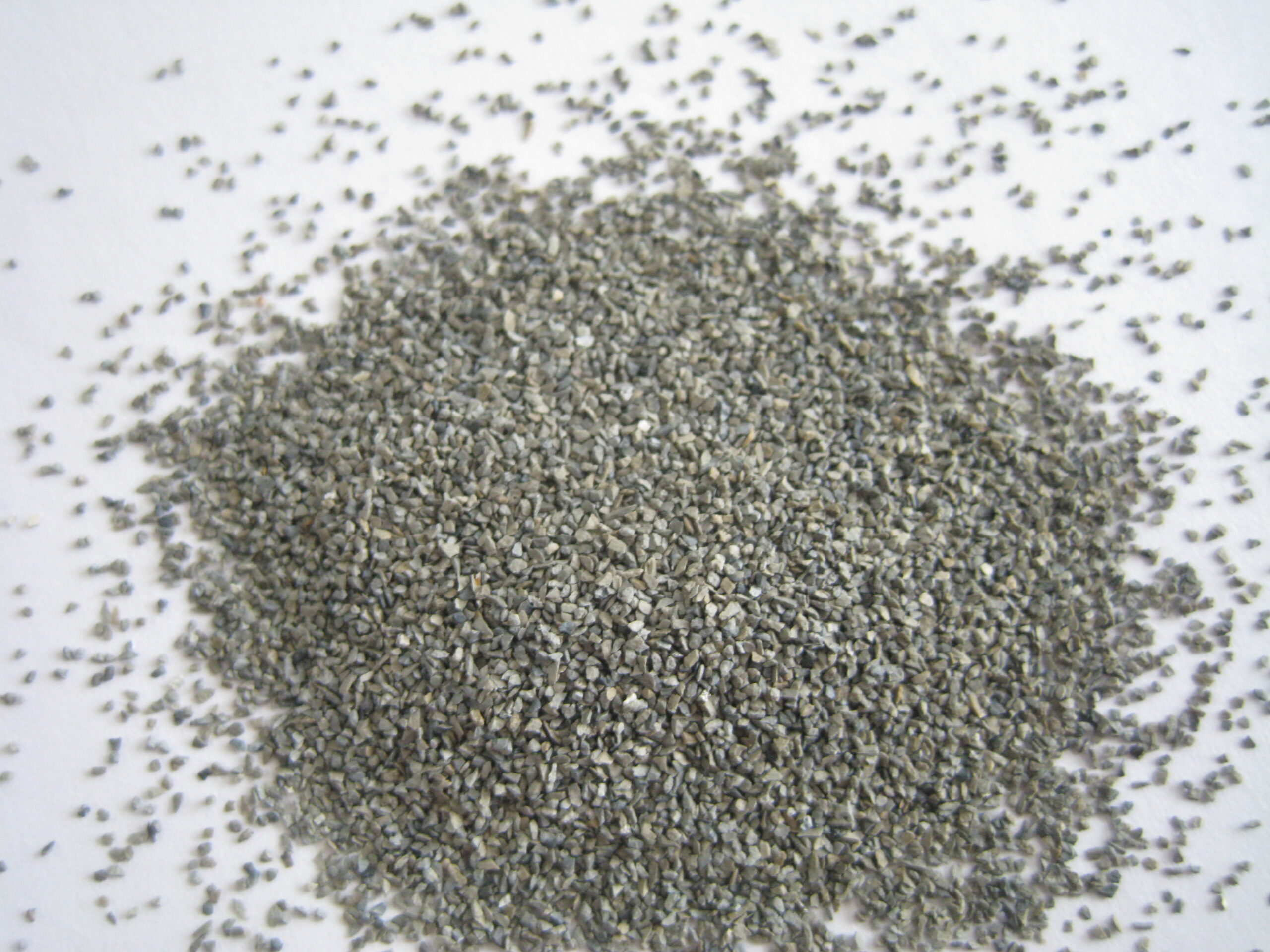 زیرکونیوم-کوراندوم